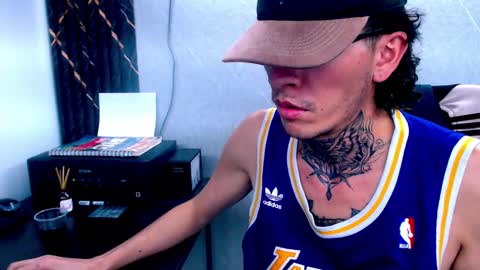 johnsonisaac94  online show from 02.21.25