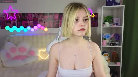 Paula online show from 02.20.25