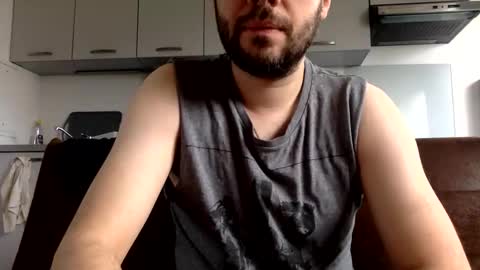 Snapshot of joinmetoparis chatting on 12.22.24 joinmetoparis online show from 12.22.24