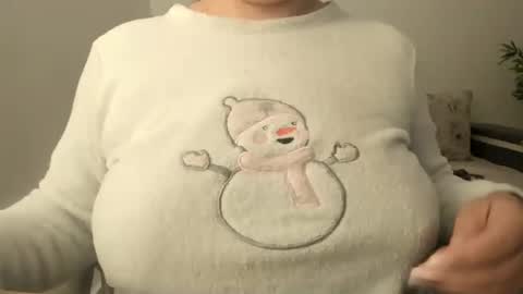 Snapshot of jolenekiss chatting on 10.08.25 Jolene online show from 10.08.25