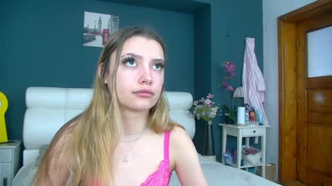 Lana online show from 04.23.26