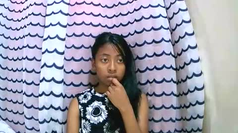 joliekah27 online show from 09.14.25