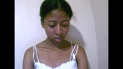joliekah27 online show from 04.23.26