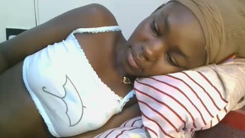 jollynabeb online show from 10.02.25