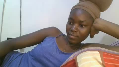 jollynabeb online show from 10.13.25