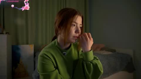 Snapshot of jolynnoliff chatting on 03.25.26 Ayako online show from 03.25.26