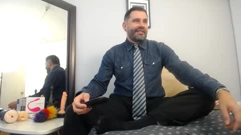 Snapshot of jonas_beard1 chatting on 11.11.25 JONAS BEARD online show from 11.11.25