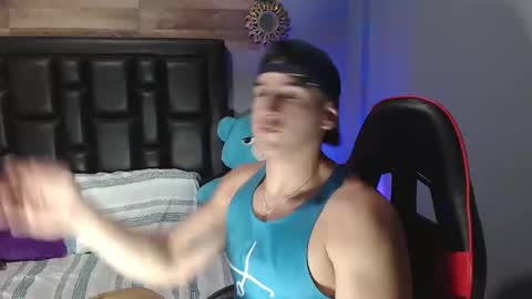 Snapshot of jonathancast08 chatting on 01.26.25 jonathancast08 online show from 01.26.25