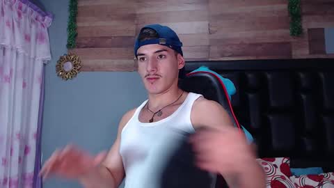 Snapshot of jonathancast08 chatting on 03.09.25 jonathancast08 online show from 03.09.25