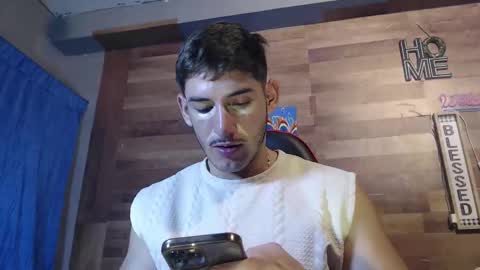 Snapshot of jonathancast08 chatting on 11.26.25 jonathancast08 online show from 11.26.25