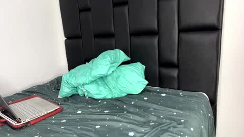 jonathancast08 online show from 04.15.26