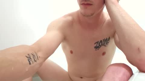 Snapshot of jonk8857 chatting on 05.07.26 Sexy69Leo1 online show from 05.07.26