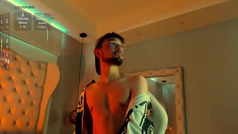 JonnyGreey online show from 12.19.25