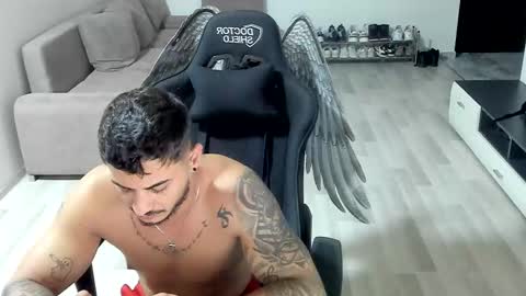 Snapshot of jonnyporn1 chatting on 09.16.25 jonnyporn1 online show from 09.16.25