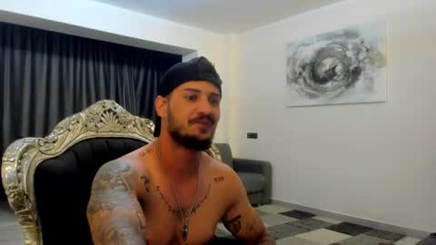 Snapshot of jonnyporn1 chatting on 06.13.26 jonnyporn1 online show from 06.13.26
