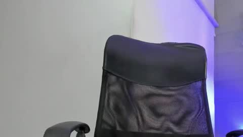 Snapshot of jordan_love7 chatting on 01.28.25 jordan online show from 01.28.25