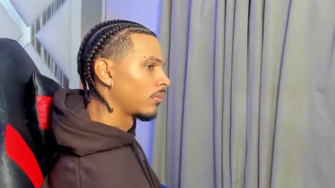 Snapshot of jordan_love7 chatting on 11.25.25 jordan online show from 11.25.25