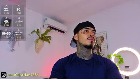 Snapshot of jordansmiith_ chatting on 11.13.25 Jordan Smith online show from 11.13.25