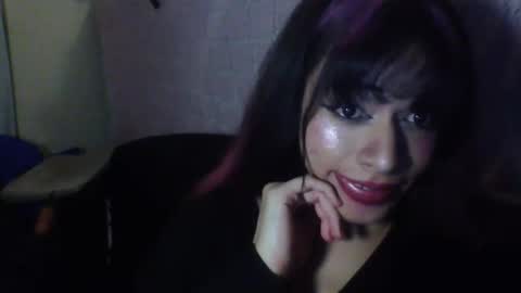 Josefa Lasumi  online show from 11.26.25