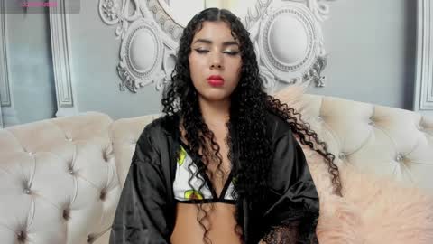 Snapshot of joselyn_sexy_ chatting on 01.31.25 Katalina online show from 01.31.25