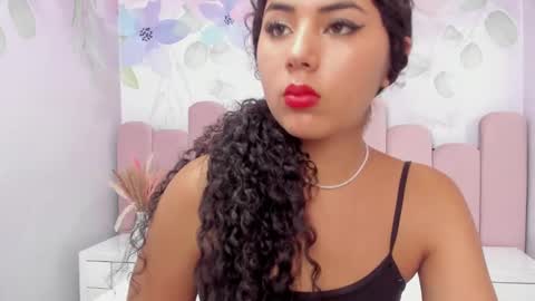 Snapshot of joselyn_sexy_ chatting on 03.05.25 Katalina online show from 03.05.25