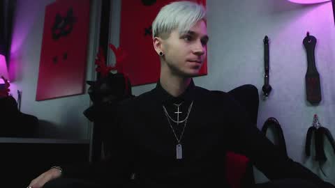 Snapshot of joseph__quinn chatting on 12.18.24 Master Joseph online show from 12.18.24