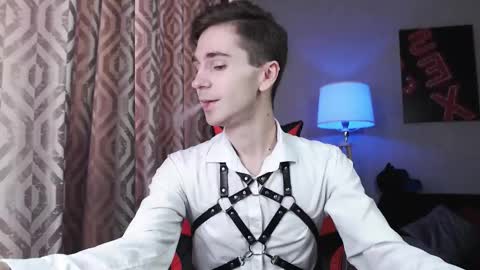 Snapshot of joseph__quinn chatting on 11.07.25 Master Joseph online show from 11.07.25