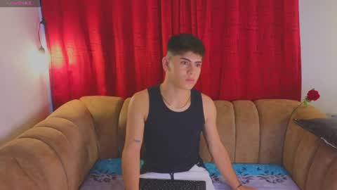 Snapshot of josethariaz25 chatting on 06.11.26 JOSETH ARIAZ online show from 06.11.26