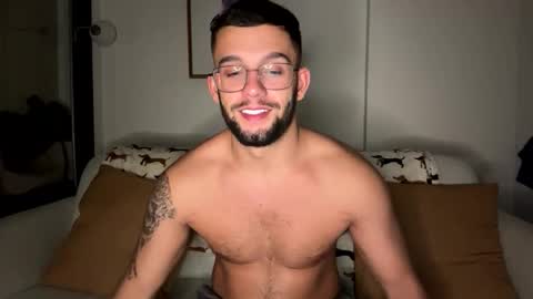 Snapshot of josh_xo chatting on 12.02.25 josh_xo online show from 12.02.25