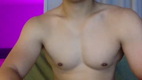 joshasian0713 online show from 10.22.25