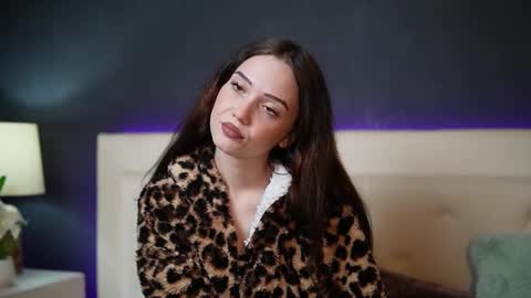  Josie  online show from 11.30.25