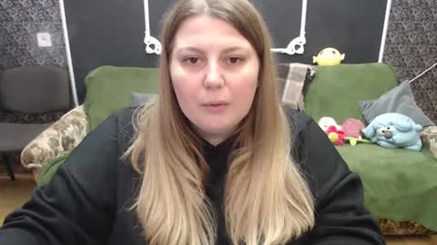 josiesun771 online show from 02.21.25