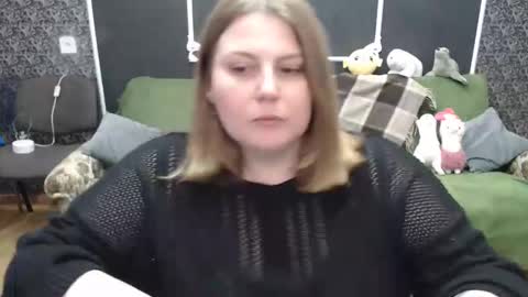 josiesun771 online show from 10.12.25