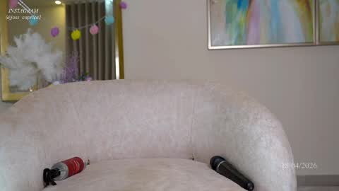 Snapshot of joss_caprice chatting on 04.18.26 Joss online show from 04.18.26
