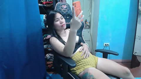 Snapshot of jove_thefoxgirl chatting on 05.16.26 lyn online show from 05.16.26