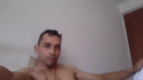 Snapshot of jovenvergonguapo09 chatting on 06.14.26 Van Helsing online show from 06.14.26