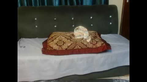 jovially queen online show from 03.07.25