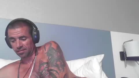 Snapshot of jrizzle1111 chatting on 04.29.26 jrizzle1111 online show from 04.29.26