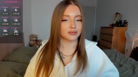 Snapshot of ju_lii chatting on 02.09.25 Julia and Julia online show from 02.09.25