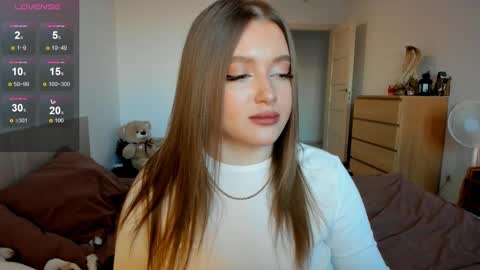 Snapshot of ju_lii chatting on 02.19.25 Julia and Julia online show from 02.19.25