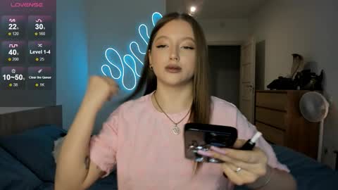 Snapshot of ju_lii chatting on 11.14.25 Julia and Julia online show from 11.14.25