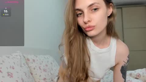 Snapshot of ju_lii chatting on 11.21.25 Julia and Julia online show from 11.21.25