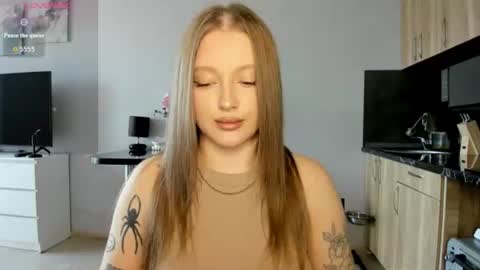 Snapshot of ju_lii chatting on 06.17.26 Julia and Julia online show from 06.17.26