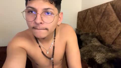 Snapshot of juan_belmont chatting on 11.21.25 Juan Belmont online show from 11.21.25