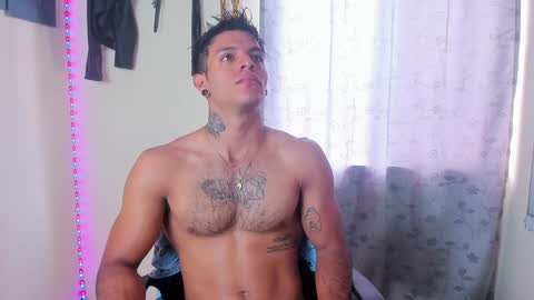 Juan Esteban online show from 01.14.25