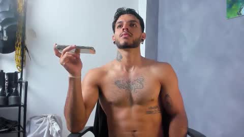 Snapshot of juanbladde chatting on 02.05.26 Juan Esteban online show from 02.05.26