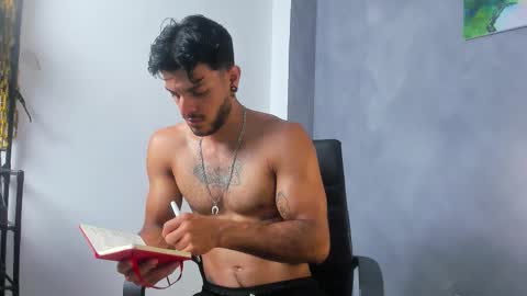 Snapshot of juanbladde chatting on 02.06.26 Juan Esteban online show from 02.06.26