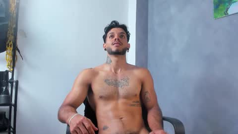 Snapshot of juanbladde chatting on 02.06.26 Juan Esteban online show from 02.06.26