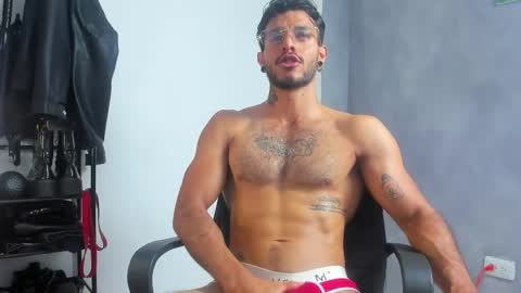 Juan Esteban online show from 04.13.26