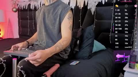 juancamilo66_ online show from 12.21.25